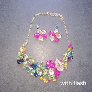 Floral Multicolor Necklace and Earring Set